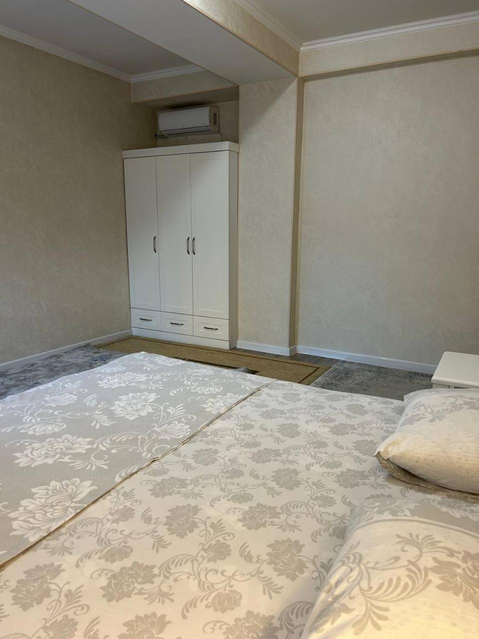דירות בישקק Ecohouse מראה חיצוני תמונה